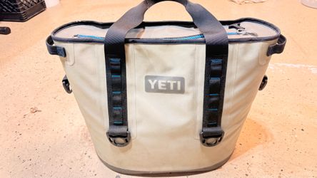 Yeti Hopper 40 Cooler Bag