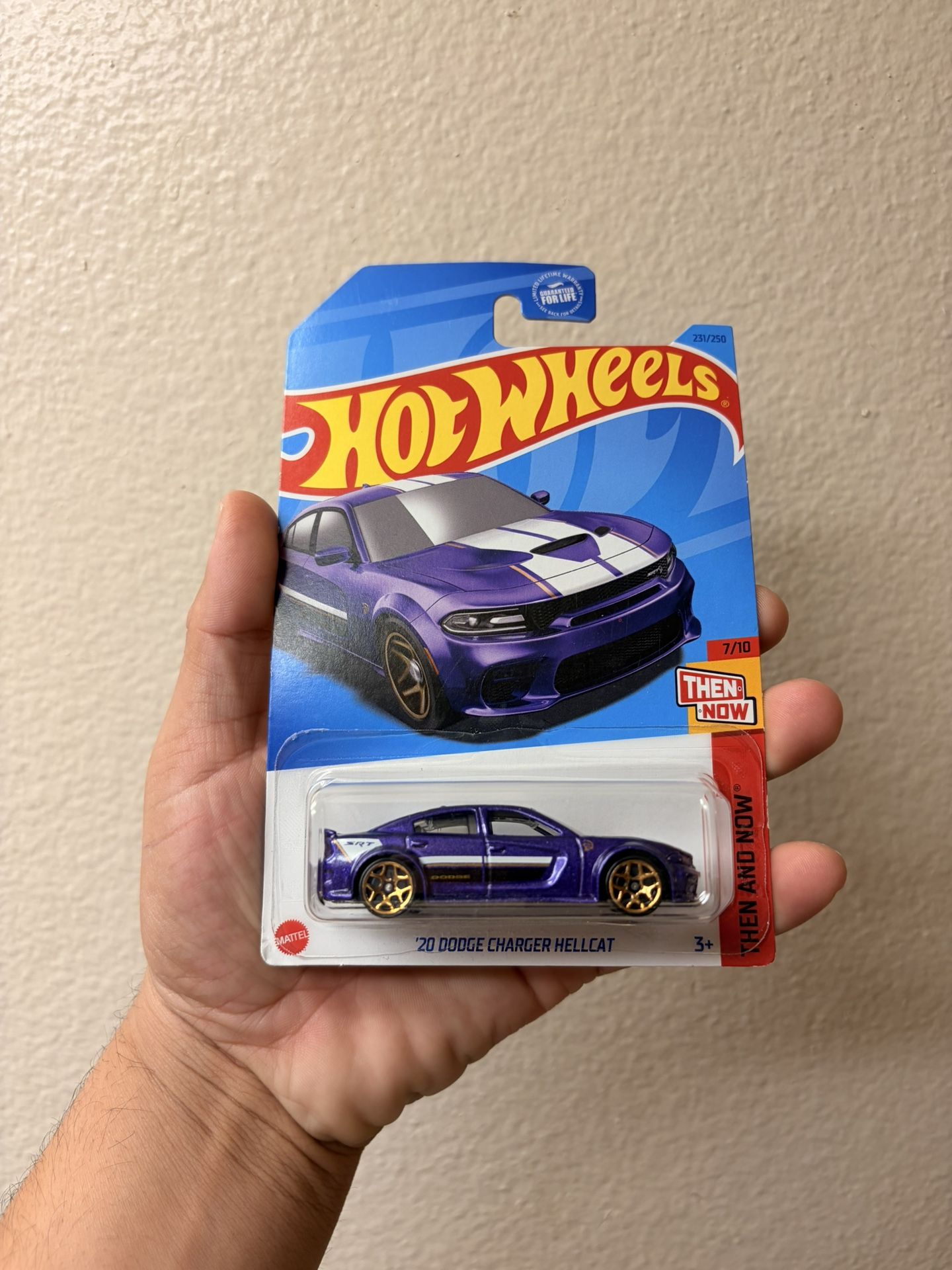 20 Dodge Charge Hellcat