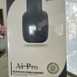 AI pro Head Phones New Sealed, Asking For $150 Let Me know If your Interested 