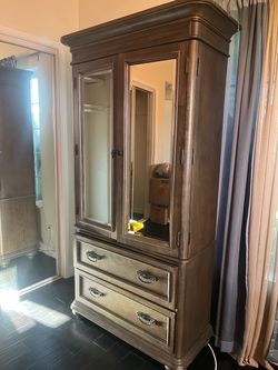 dresser
