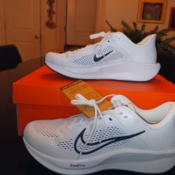 Men Nike Quest 6 Sz 9.5