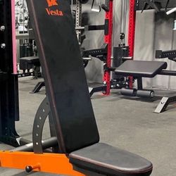 Half Rack With Adjustable Bench 