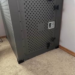 .High Anxiety Impact Dog-Crate.