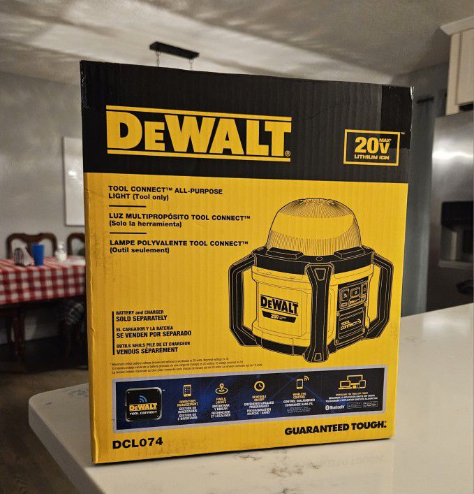 DEWALT
MAX All Purpose Cordless Work Light (Tool Only)
BRAND NEW NEVER USED 
$140.00 FIRM ON PRICE 
