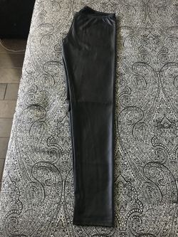 FAUX LEATHER LEGGINGS/ PANTS