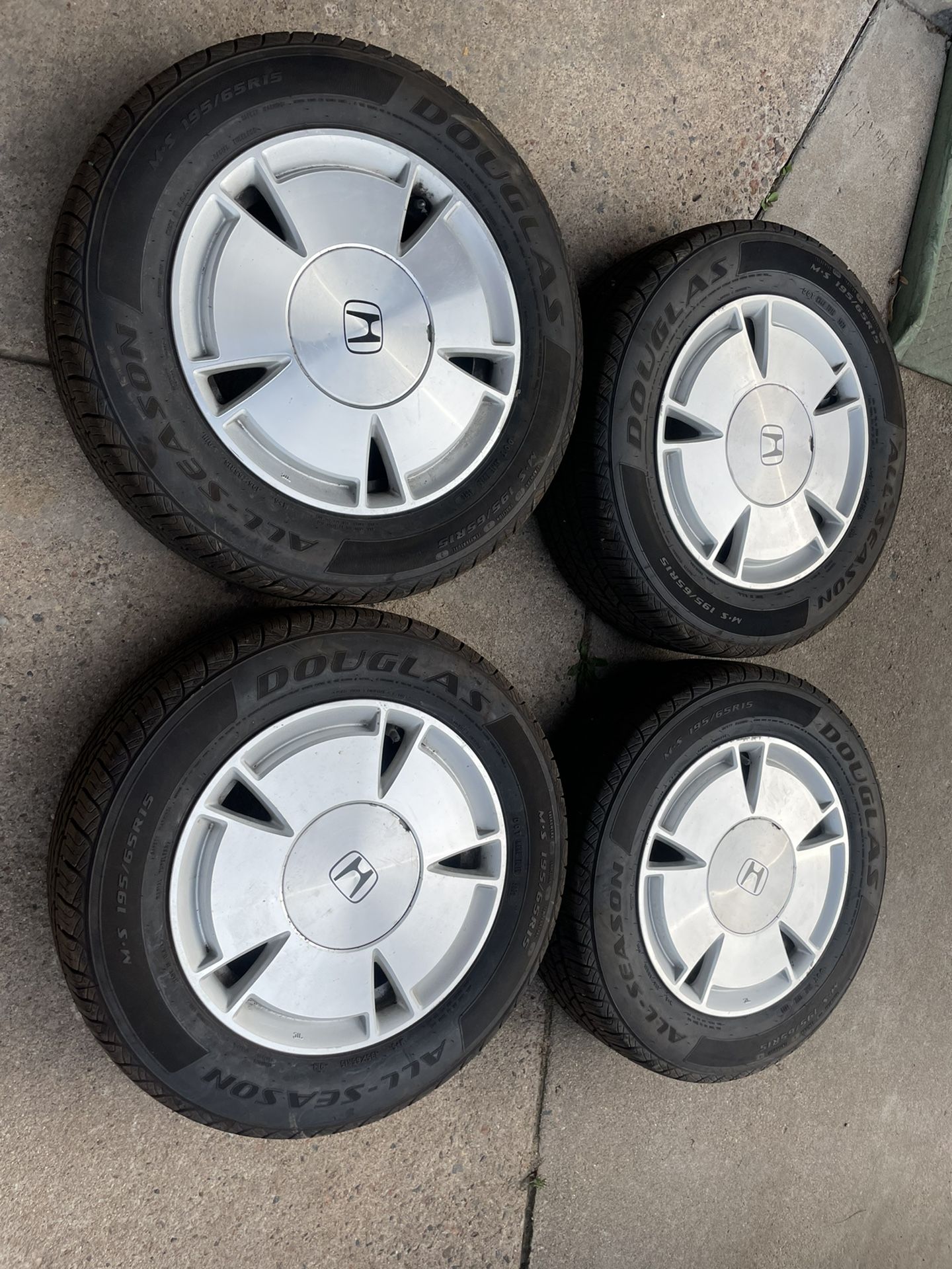 2006-2011 Honda Civic Enkei Wheels 195 65 15 Tires 90%