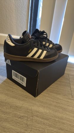 Black Sambas size 12 Y