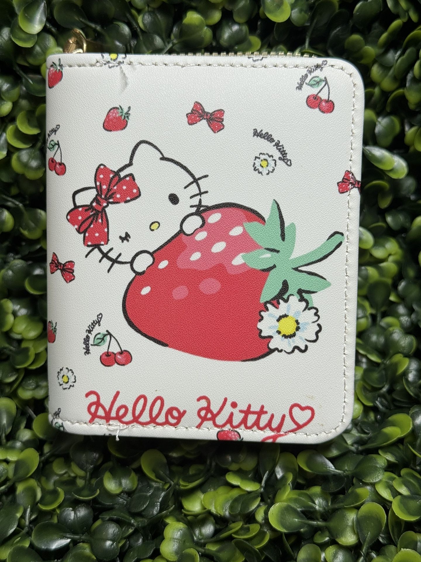 Hello Kitty Small Wallet
