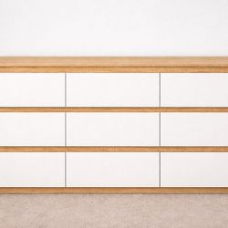 AMUNE 63” Dresser Chest of Drawers 9 Drawer Dresser, Modern 9 Drawer Chest for Living Room Bedroom, No Handle Design, White and Oak 15.7”D x 63”W x 31