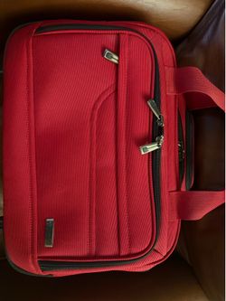 Travel Bag Ricardo Elite Rolling Carry On