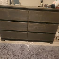 Max & Lily Solid Wood 6 Drawer Dresser