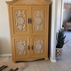 Armoire
