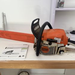 Stihl MS 251 Chainsaw