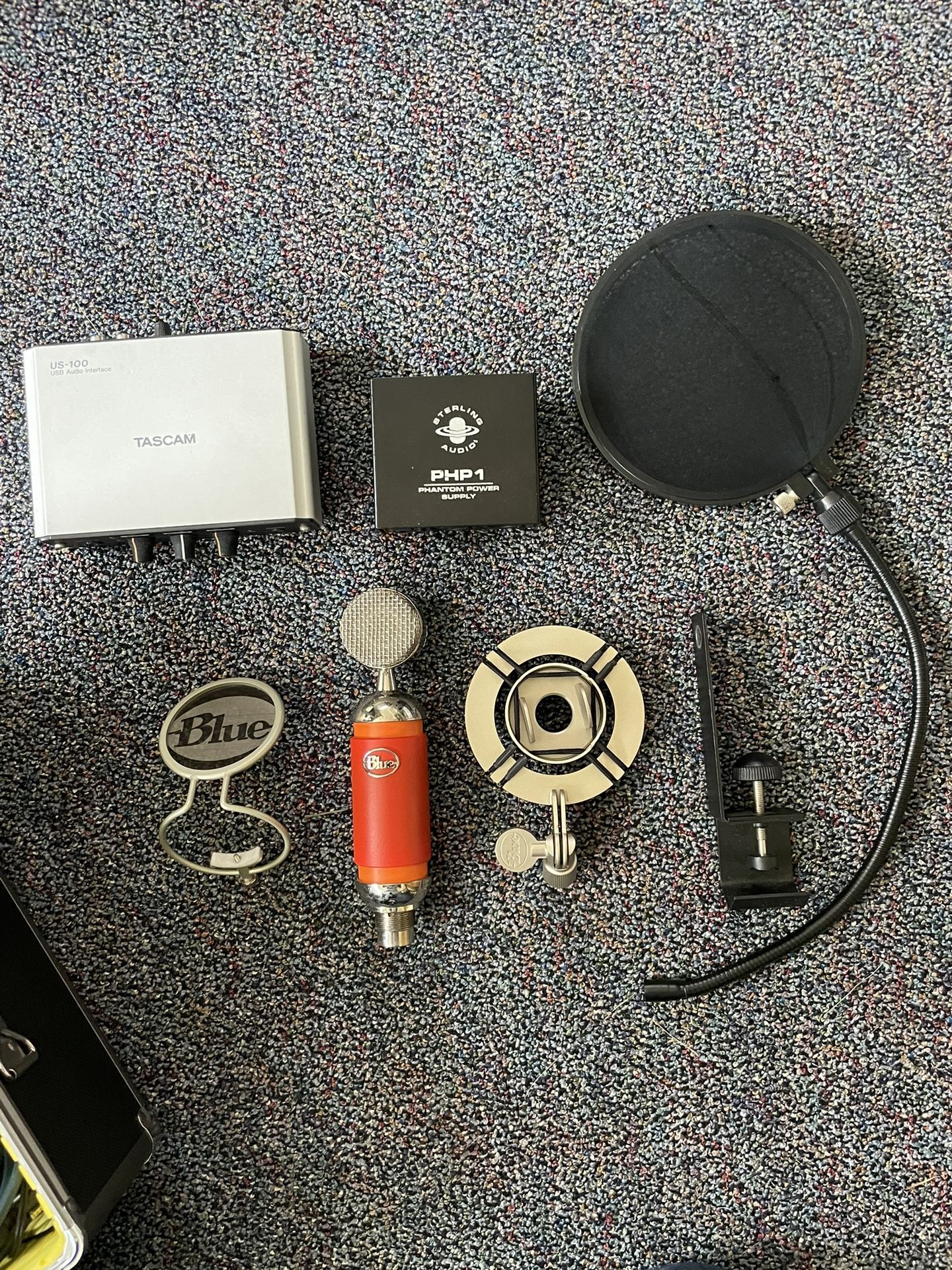 Blue Spark Microphone With All Accessories And Carry Case
