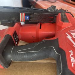 Finish Nailer  Milwaukee  16 Gauge
