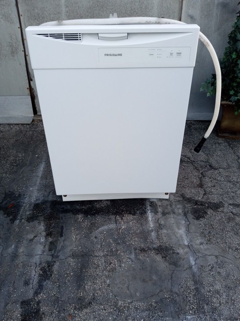 Frigidaire Dishwasher