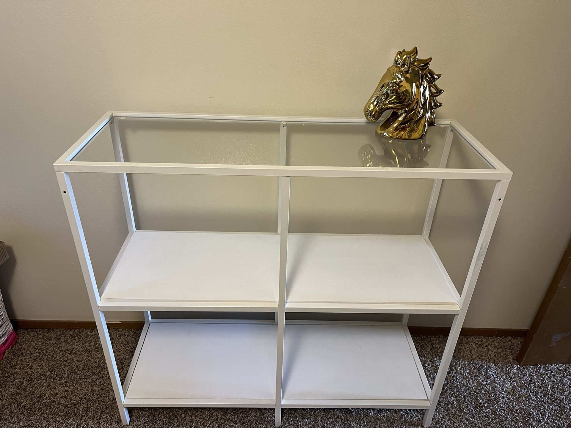 White Bookcase With Glass Top Shelf 