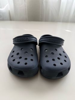 Crocs Kids Classic Clog - Size Junior 3 (J3) Navy / Dark Blue