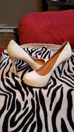 Pour L vivtoire high heel shoes size 8