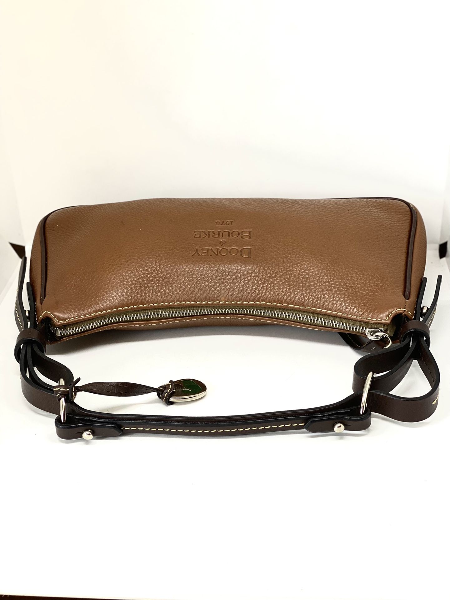 Dooney and Bourke💥VINTAGE💥Brown Leather Hobo Bag