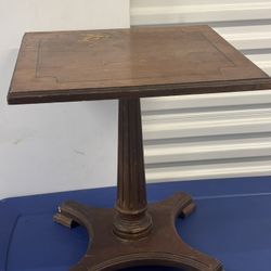 Wood Mersman 8722 pedestal table. Vintage