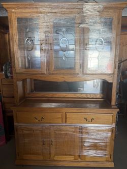 Beautiful Solid Wood China Cabinet with Stained Glass & Lighting