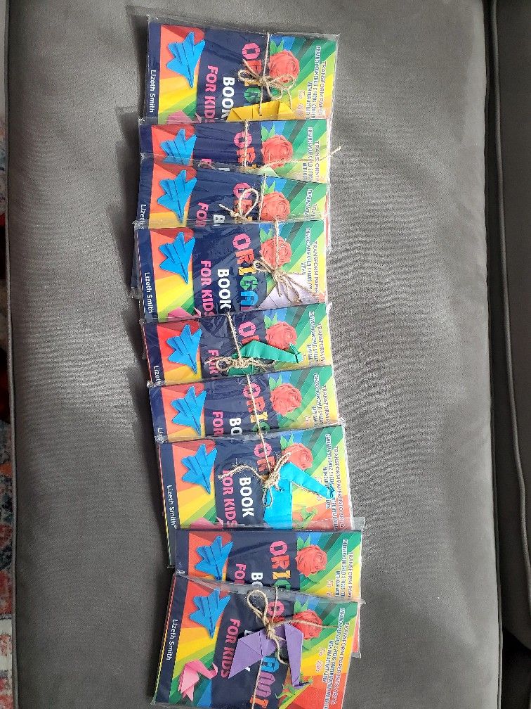 Origami Book + Paper Kits (8 Total) Great Holiday Stocking Stuffers