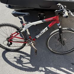 Mountain Bike GT backwoods 
