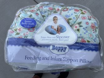 Boppy Sitting and Feeding Pillow