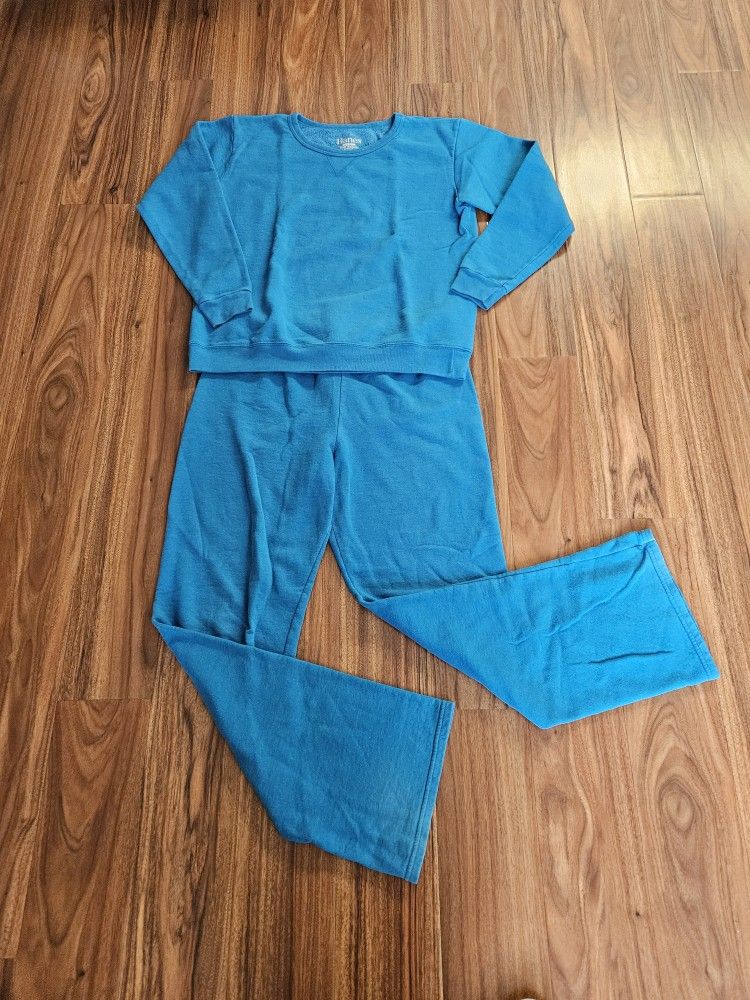 Hanes Sweatshirt And Sweatpants Set