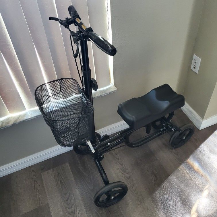 Disability. Knee Scooter. Deltona