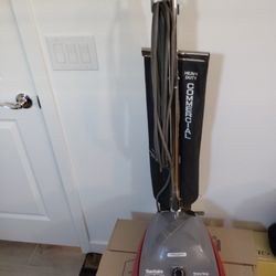 Sanitaire Vacuum Excellent Please Read