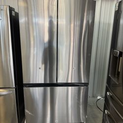Bespoke 3 Door Refrigerator With Beverage Center / 29 Cu 