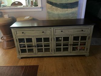 Tv table