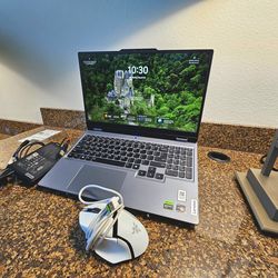 Lenovo LOQ Gaming Laptop 15.6 RTX 4050 OP