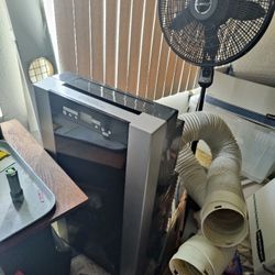 Whynter 14,000 BTU Portable Air Conditioner 