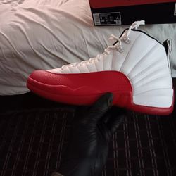 Jordan  12 Retro 