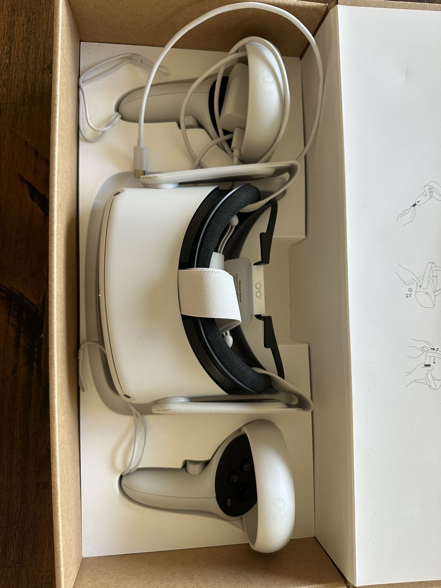 Meta Quest 2, VR headset