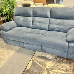 Like New Microfiber Dual Reclining Couch 