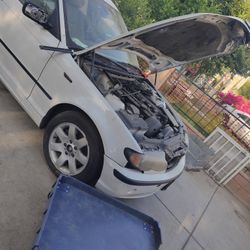 2003 BMW 325i