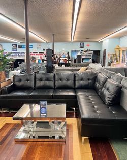 🔥Hot Deal🔥Brand New 2pc Leather Sectional Couch $799, Delivery Available