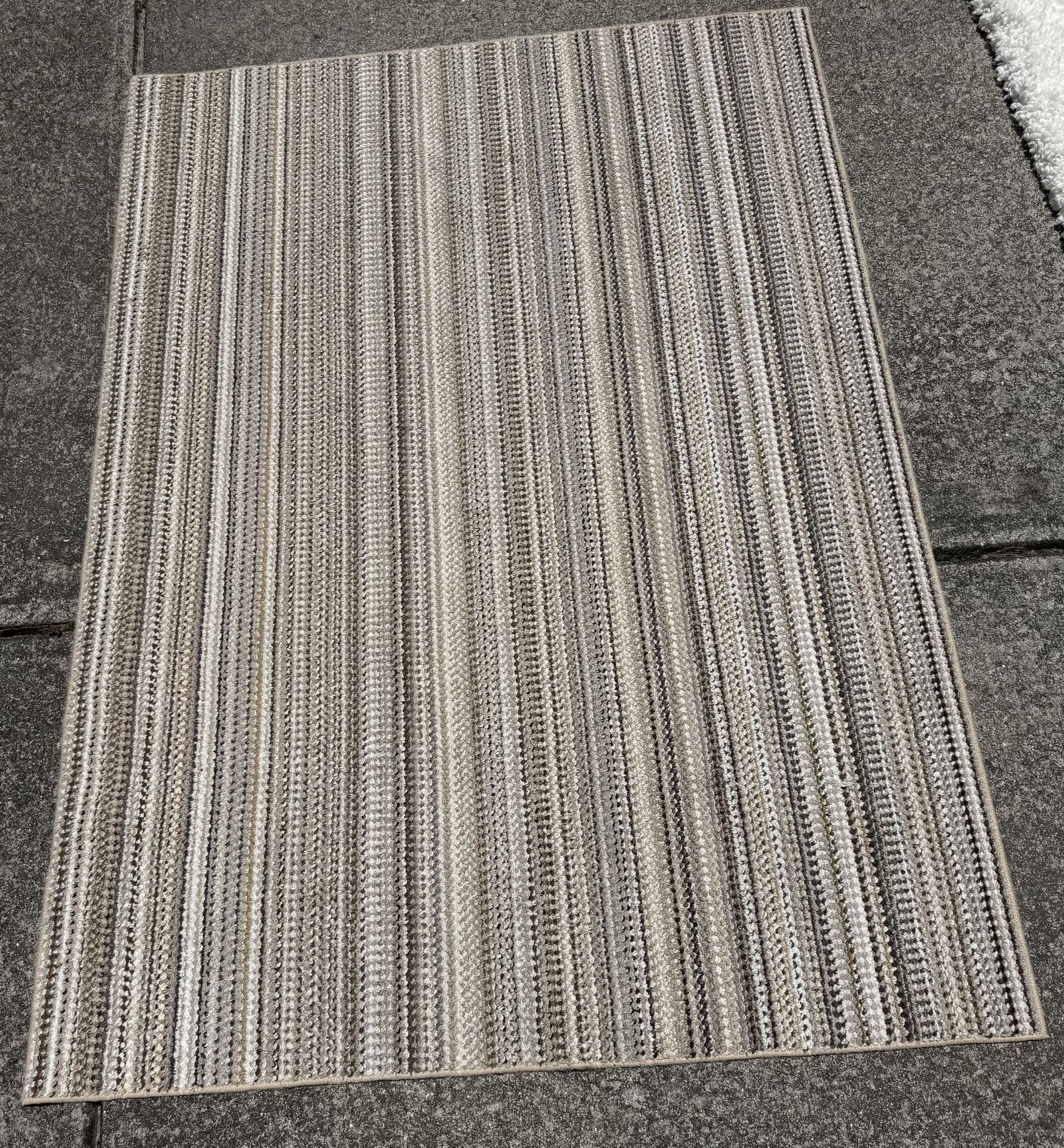 Rug 5x7 dorm