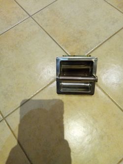 Toilet hanger