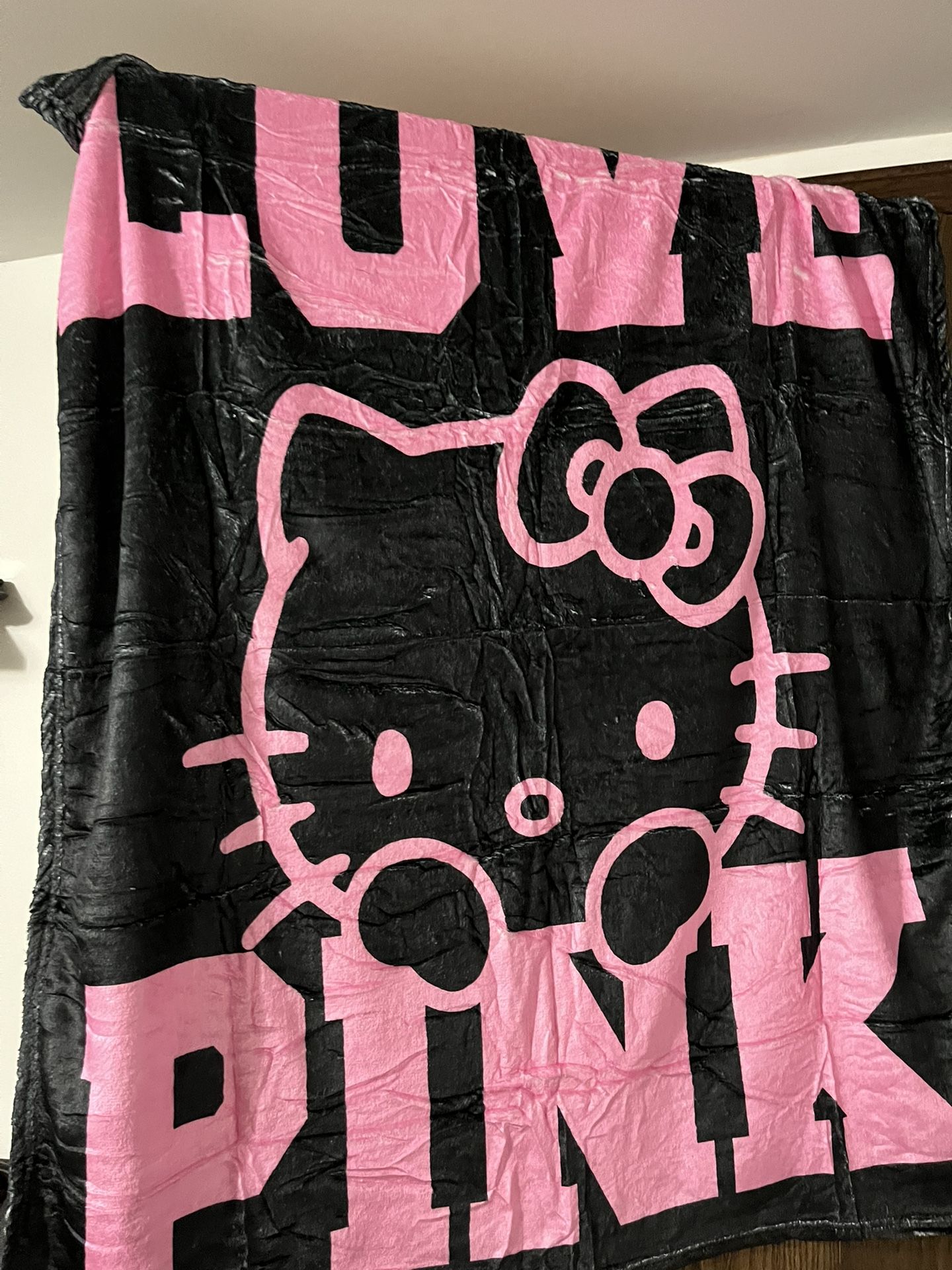 New Hello Kitty Love Pink Small Blanket 