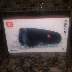 JBL Charge 4