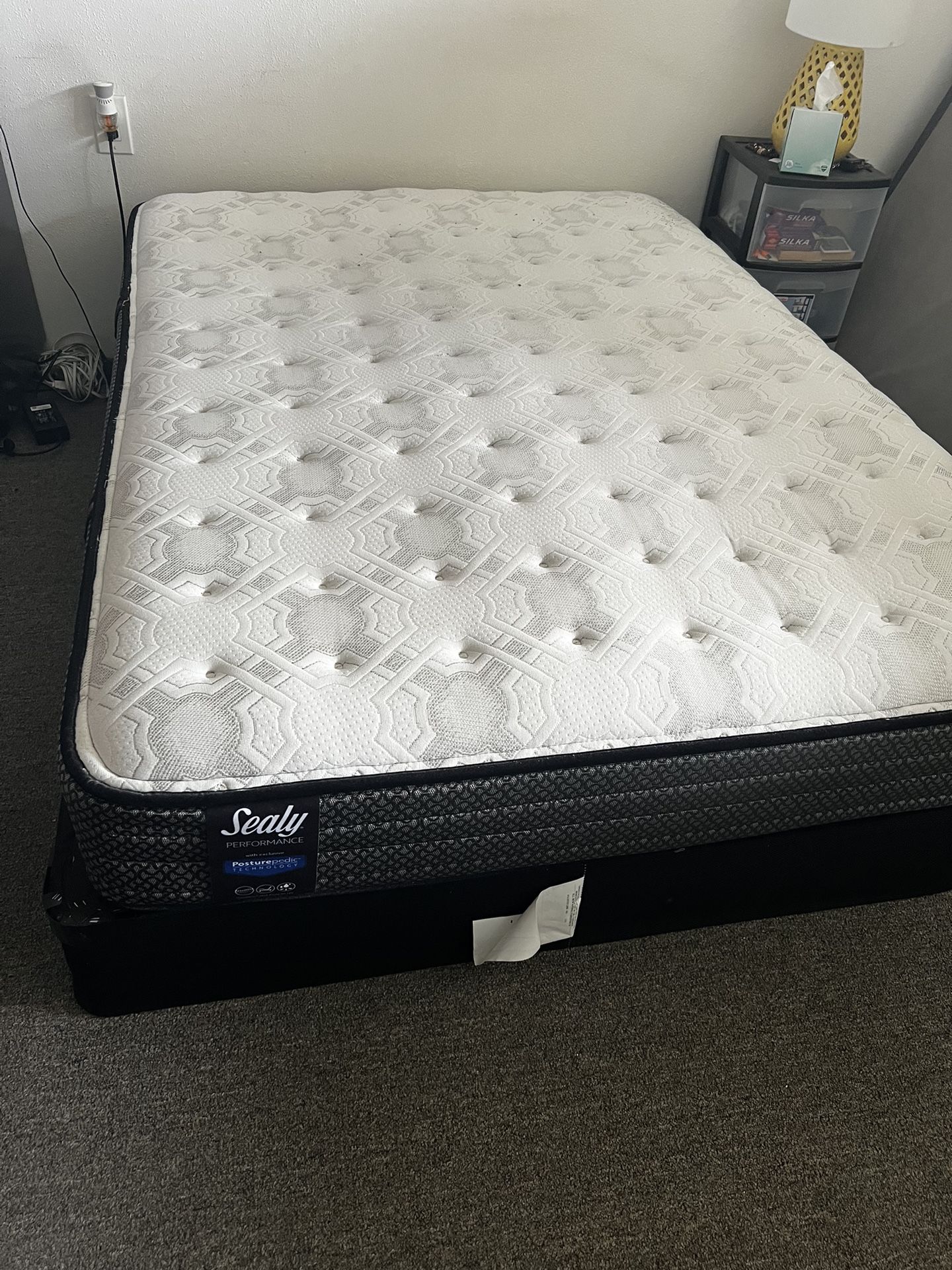 Full Size Mattress & Boxspring for Sale in San Jose, CA OfferUp