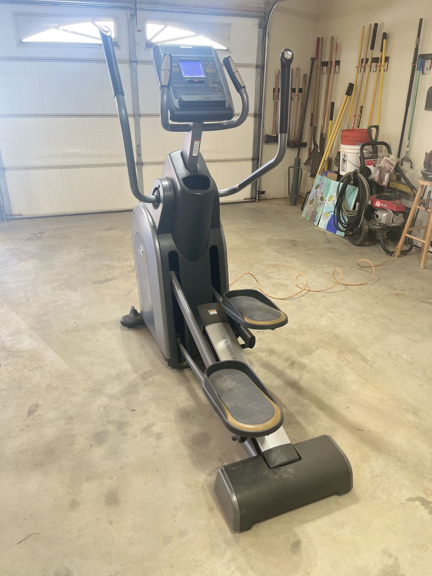 Nordic track ASR 1000 Model NTEL00907.1 Elliptical Exerciser With Power Incline Ramp