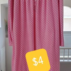 Womens Nightgown, Pink & White Polka Dot,Warm & Soft, Size Small. Very Good Condition