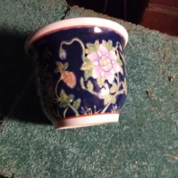 Flower Pot / Decorative Bowl