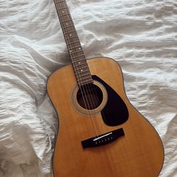 ACOUSTIC GUITAR - Yamaha F325D